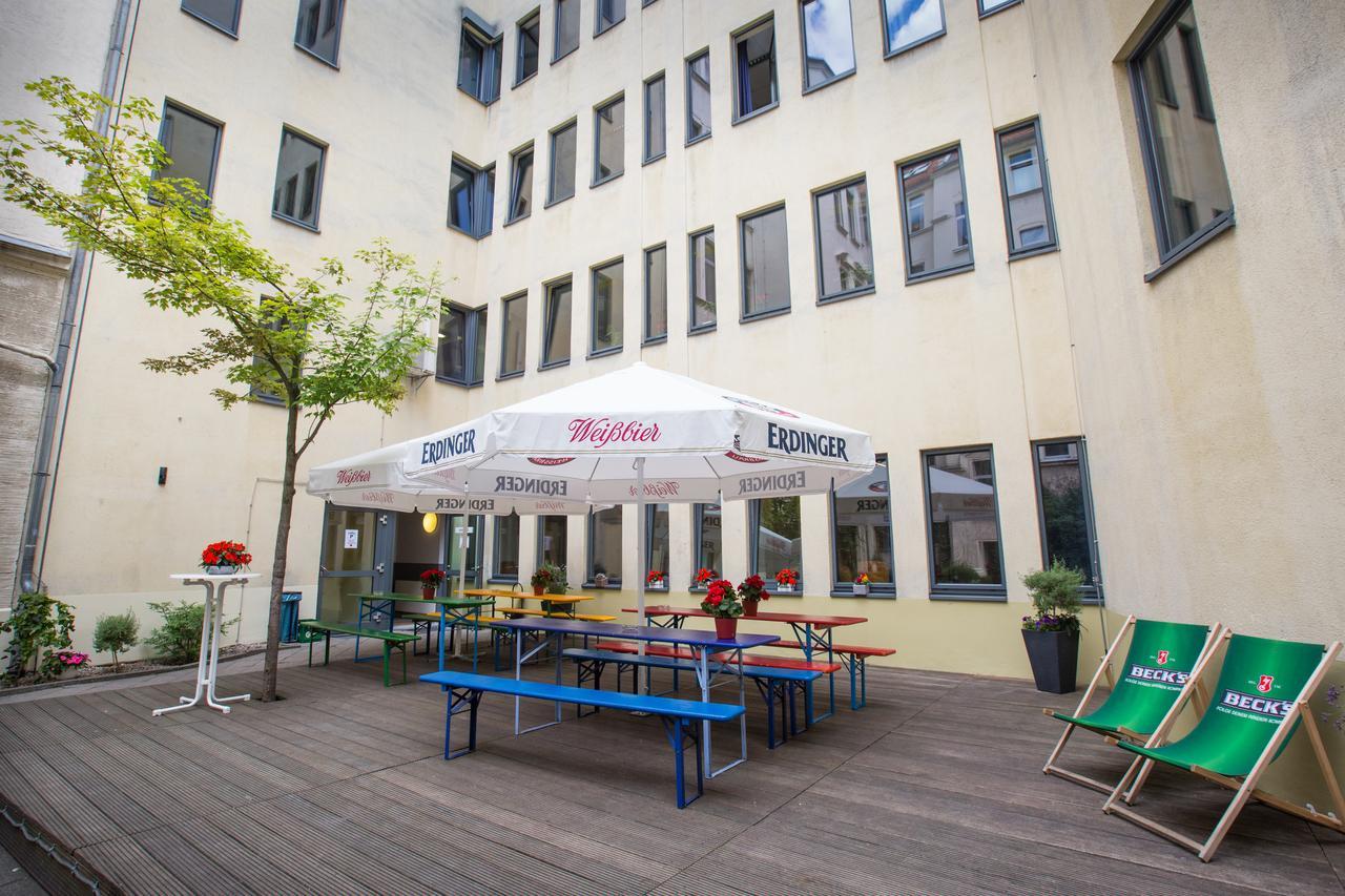 Acama Hotel & Hostel Kreuzberg Berlim Exterior foto